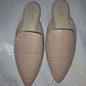 New Cole Haan Women's Blush Croc-Embossed Mules Shoes Size 7